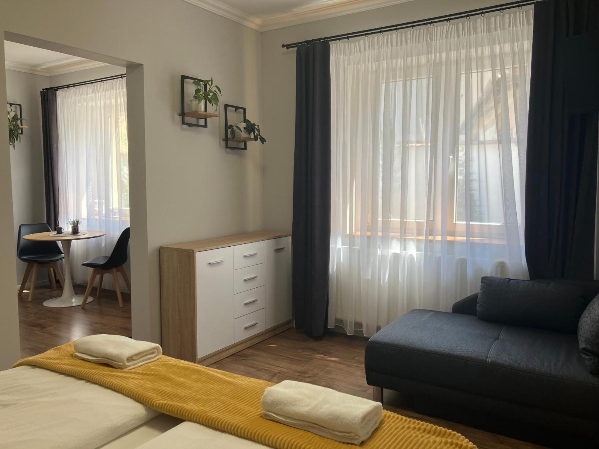 Illa Apartments Eger Exterior foto